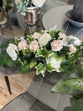 Rose bouquet table for sale  ROCHDALE