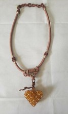 Collar hecho a mano para mujer con cristales de Swarovski Ambar corazón colgante  segunda mano  Embacar hacia Mexico