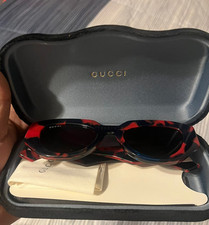 ÓCULOS DE SOL GUCCI ⚫️🔴⚫️🔴⚫️🔥🔥🔥🔥🔥🔥🔥😎 comprar usado  Enviando para Brazil