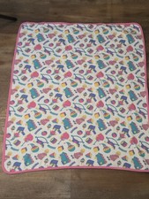 Cobertor de bebê vintage Gymboree sala de brinquedos bonecas trens chocalhos rosa azul-petróleo , usado comprar usado  Enviando para Brazil