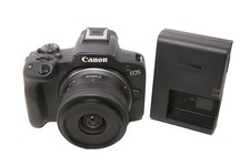 Câmera sem espelho Canon EOS R50 usada com lente RF-S 18-45mm F4.5-6.3 IS STM (Bla comprar usado  Enviando para Brazil