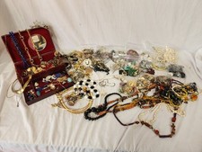 Huge costume jewlery for sale  Martinsville