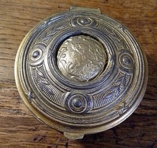 Gold metal round d'occasion  Expédié en Belgium