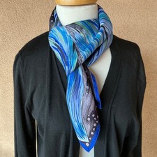 Hermes 100 silk d'occasion  Expédié en Belgium
