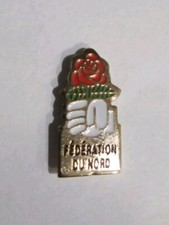 Pin socialist party d'occasion  Expédié en Belgium