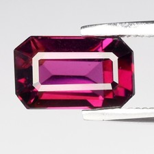 💎 Granada rodolita rosa arroxeada natural octógono 2,13ct 8,3x5mm - Gema da Tanzânia comprar usado 💎 Granada rodolita rosa arroxeada natural octógono 2,13ct 8,3x5mm - Gema da Tanzânia comprar usado  Enviando para Brazil