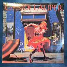Cyndi Lauper - Disco de vinil assinado - She's So Unusual comprar usado  Enviando para Brazil