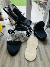 Egg2 travel set for sale  CARSHALTON