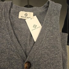 Mikkel rude cardigan usato  Italia
