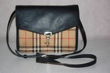 Burberry macken crossbody d'occasion  La Roche-Posay