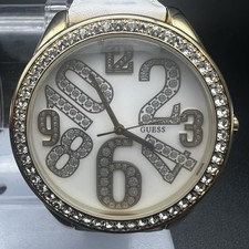 Relógio feminino Guess 51 mm com pulseira de couro branco resistente à água com strass comprar usado  Enviando para Brazil