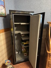 United gun safe for sale  Levittown