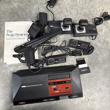 Console de jogos SEGA Master System inclui 2 Con Sticks 2 Con Pads, Phaser, 3-D, usado comprar usado  Enviando para Brazil