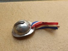 Epingle casque poilu d'occasion  Bray-sur-Seine