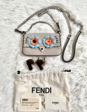 *RARO* FENDI MONSTER MICRO BAGUETE BOLSA 2 VIAS COM PÉS MACIOS comprar usado *RARO* FENDI MONSTER MICRO BAGUETE BOLSA 2 VIAS COM PÉS MACIOS comprar usado  Enviando para Brazil