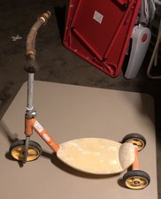 Skate/scooter vintage Huffy para uma criança pequena comprar usado  Enviando para Brazil