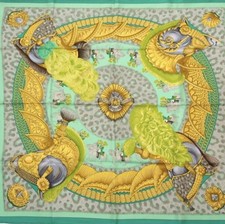 Hermes carre soie d'occasion  Expédié en Belgium