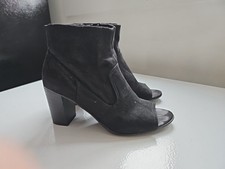 Fergalicious fergie shoes for sale  Badger