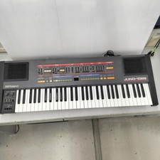 Roland juno 106s d'occasion  Expédié en Belgium