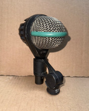 Akg d112 large d'occasion  Expédié en Belgium