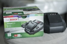 Chargeur batterie bosch d'occasion  Choisy-le-Roi
