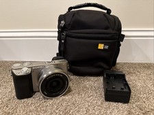 Câmera Sem Espelho Sony Alpha A6000 ILCE-6000 24.3MP - Prata com Lente 16-50mm comprar usado  Enviando para Brazil