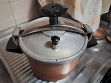 Cocotte minute seb d'occasion  Levallois-Perret