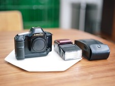 Canon t90 300tl d'occasion  Paris XVIII