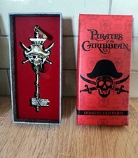 deguisements pirates caraibes d'occasion deguisements pirates caraibes d'occasion  Pouilly-sous-Charlieu