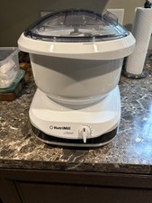 Batedeira NutriMill Artiste - Acabamento preto com acessórios de cozimento.  comprar usado  Enviando para Brazil