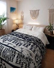 Black white geometric d'occasion  Bordeaux-