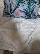 Blankets beyond white for sale  ROCHDALE