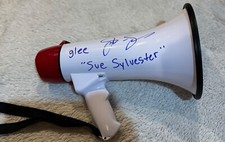 Megafone autografado Jane Lynch Glee Sue Sylvester comprar usado  Enviando para Brazil
