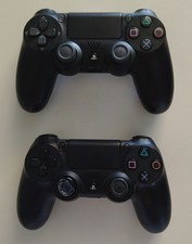 Coppia joypad originali usato  Arenzano