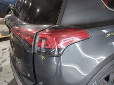 Lanterna traseira de passageiro quarto de painel montado sem LED compatível com 16-18 RAV4 2815689, usado comprar usado  Enviando para Brazil
