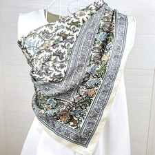Vtg hermes carre d'occasion  Expédié en Belgium