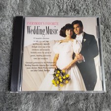 Everybody favorite wedding for sale  Muncie