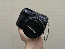 Câmera Digital Olympus C-8080 Zoom Amplo com Tampa de Lente, 3x Baterias e Alça comprar usado  Enviando para Brazil
