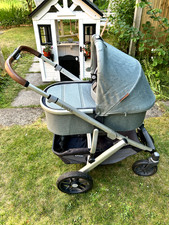 Uppababy vista v2. for sale  CROWTHORNE