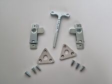 Kit de travas e placa de cobertura Porsche 550 Spyder, usado comprar usado  Enviando para Brazil