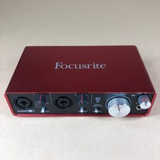 Focusrite scarlet 2i2 d'occasion  Expédié en Belgium