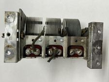 Capacitor de ar variável vintage, 3 gangues, alcance de cerca de 33-384 pF + parafuso de acabamento comprar usado  Enviando para Brazil