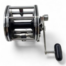 Daiwa 200 reel d'occasion  Expédié en France
