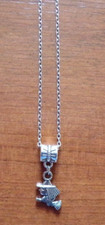 Collier pendentif argenté d'occasion  Calais