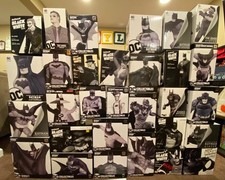Coleção de estátuas em preto e branco do Batman. TODAS AS PRIMEIRAS EDIÇÕES. Completo com caixa., usado comprar usado  Enviando para Brazil