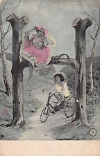 Niña Montando Bicicleta Bajo Mujer Hermosa En Rama De Árbol~Fantasía 1900 Postal comprar usado  Enviando para Brazil
