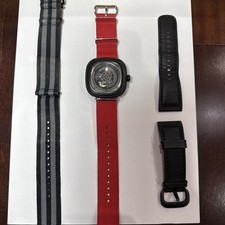 Orologio seven friday usato  Spedire a Italy