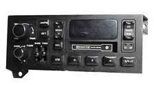 Rádio reprodutor de cassete 84-02 Chrysler Dodge Jeep Wrangler fabricante de equipamento original P04858556 não testado comprar usado  Enviando para Brazil