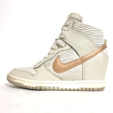 Tênis Nike tamanho US7 UK4.5 EU38 cinza escuro céu salto alto bronze Swoosh feminino, usado comprar usado  Enviando para Brazil