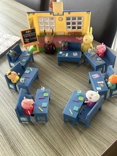 Peppa pig school for sale  DUMFRIES